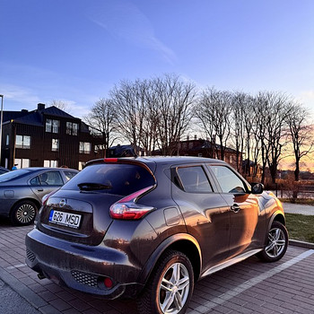 NISSAN JUKE