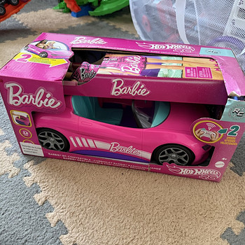 HOT WHEELS BARBIE kaugjuhtimispuldiga kabriolett auto +nukk