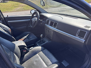 Opel Signum (5 foto / 6)