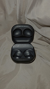 Samsung Buds2 Pro juhtmevabad kõrvaklapid (1 foto / 2)