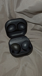 Samsung Buds2 Pro juhtmevabad kõrvaklapid (2 foto / 2)