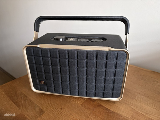 JBL AUTHENTICS 300