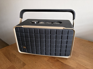JBL AUTHENTICS 300 (1 фото из 10)