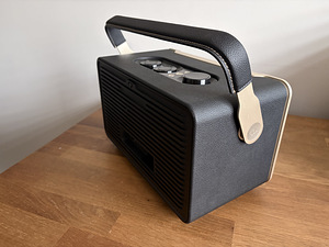 JBL AUTHENTICS 300 (4 фото из 10)
