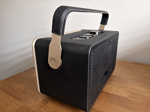 JBL AUTHENTICS 300 (7 фото из 10)