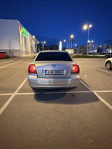 Toyota avensis (3 foto / 7)