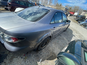 MAZDA 6 2,0 AUTOMAAT, VARUOSAD (3 foto / 10)