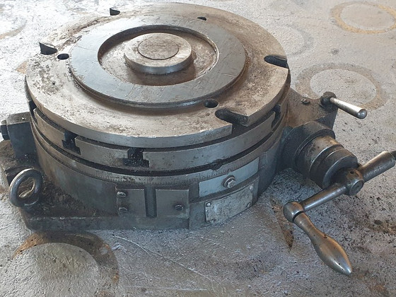 Müün pöörleva jagamislauda limbuga Ø320 mm