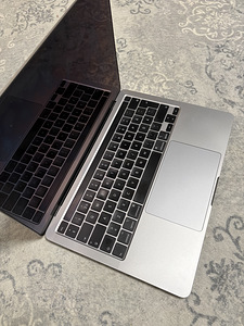 MacBook Pro 16 (2019) (2 фото из 4)
