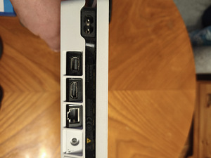 Sony PS4 (3 foto / 8)