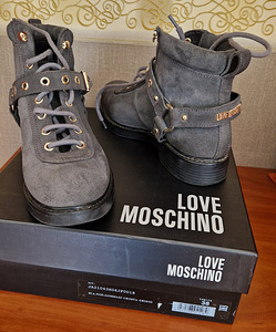 Полусапоги Moschino (1 фото из 1)