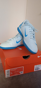 Nike jalgpallijalatsid 35 (2 foto / 6)