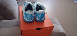 Nike jalgpallijalatsid 35 (3 foto / 6)