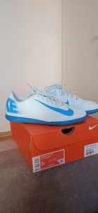 Nike jalgpallijalatsid 35 (1 foto / 6)