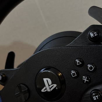 Игровой руль Thrustmaster T150