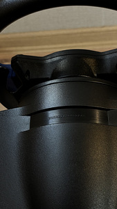 Thrustmaster T150 mängurool (4 foto / 9)