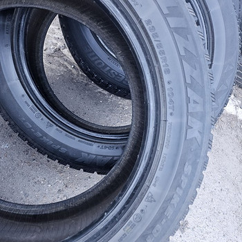 BRIDGESTONE 235 55 18