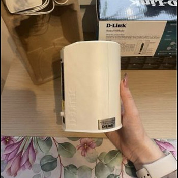 Беспроводной маршрутизатор D-Link N-300 белый