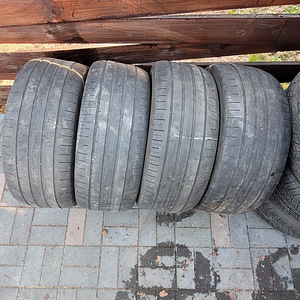 245/45R18 BMW 520 Xdrive BMW (3 foto / 3)