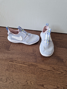 Кроссовки Nike размер 33 (1 фото из 4)