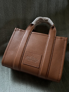 Marc Jacobs маленькая сумка-тоут (3 фото из 9)