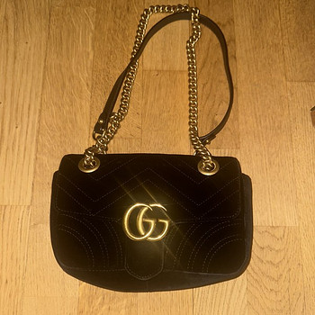 GUCCI original/real marmont flap velvet crossbody bag 22cm x