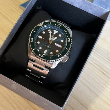 Продается автоматические часы Seiko 5 Sports SRPD61K1.