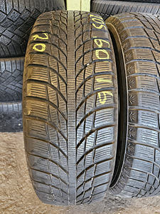 205 60 R 16 Kumho Wi51 WinterCraft (2 foto / 5)