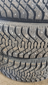 VW NAELREHVID PLEKKVELGEDEL 5X112 ,GOODYEAR 195X55X15X4TK (1 foto / 6)