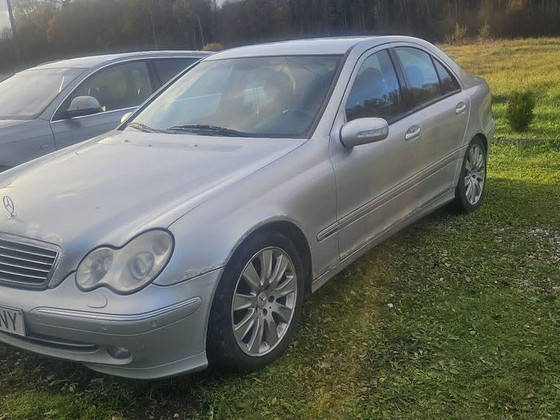 Veljed Mercedes