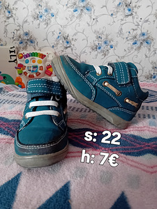 Детская обувь (3 фото из 10)