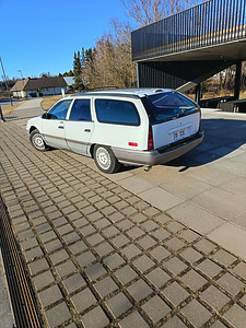 Mercury Sable (7 фото из 10)