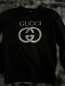 Оригинальный свитер Gucci (1 фото из 3)