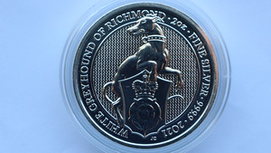 2 oz Чудовища королевы 2021 999 (1 фото из 2)