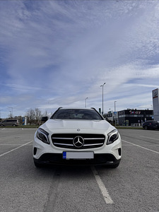 Mercedes-Benz GLA 220 2.1 130 kW (2 foto / 15)