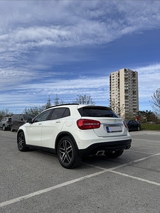 Mercedes-Benz GLA 220 2.1 130 kW (4 foto / 15)