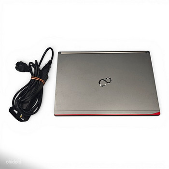 Ноутбук Fujitsu E734 + зарядка, без батареи