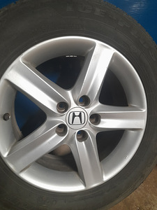 Диски+шины R17 Honda (1 фото из 5)