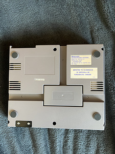 Игровая консоль Nintendo Entertainment System (NES) (2 фото из 3)