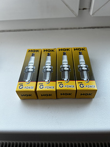 NGK G-Power Platinum Spark Plugs BKR5EGP (3 foto / 7)