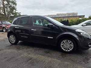Müüa Renault Clio diisel (8 foto / 8)