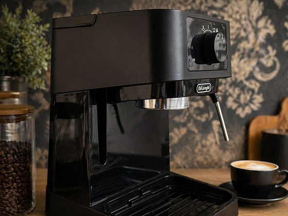 Kohvimasin DēLonghi Stilosa EC230