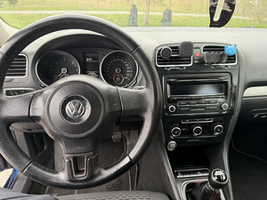 Volkswagen Golf 6 (7 foto / 14)