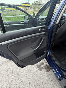 Volkswagen Golf 6 (6 foto / 14)
