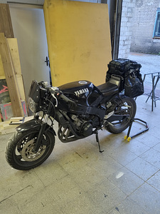 Mootorratas Yamaha fzr600 (7 foto / 10)