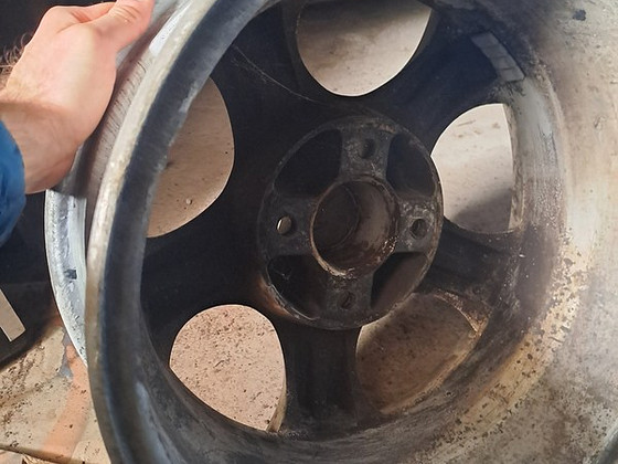 Müüa valuveljed R15 (4 poldiga)