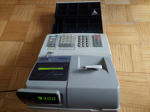 Кассовый аппарат Sharp XE-A203 (3 фото из 5)