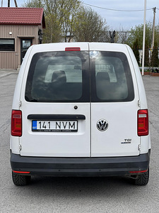 VOLKSWAGEN CADDY (8 фото из 10)