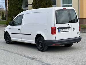 VOLKSWAGEN CADDY (6 фото из 10)