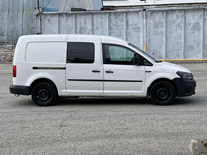 VOLKSWAGEN CADDY (5 фото из 10)